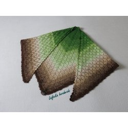 Scarf in green and brown shadows
