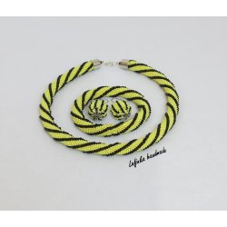 Zigzag stipped Necklace - Yellow and Black