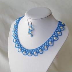 Blue set with white perles